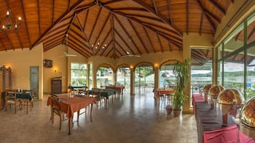 Breakfast, lunch, dinner served; international cuisine