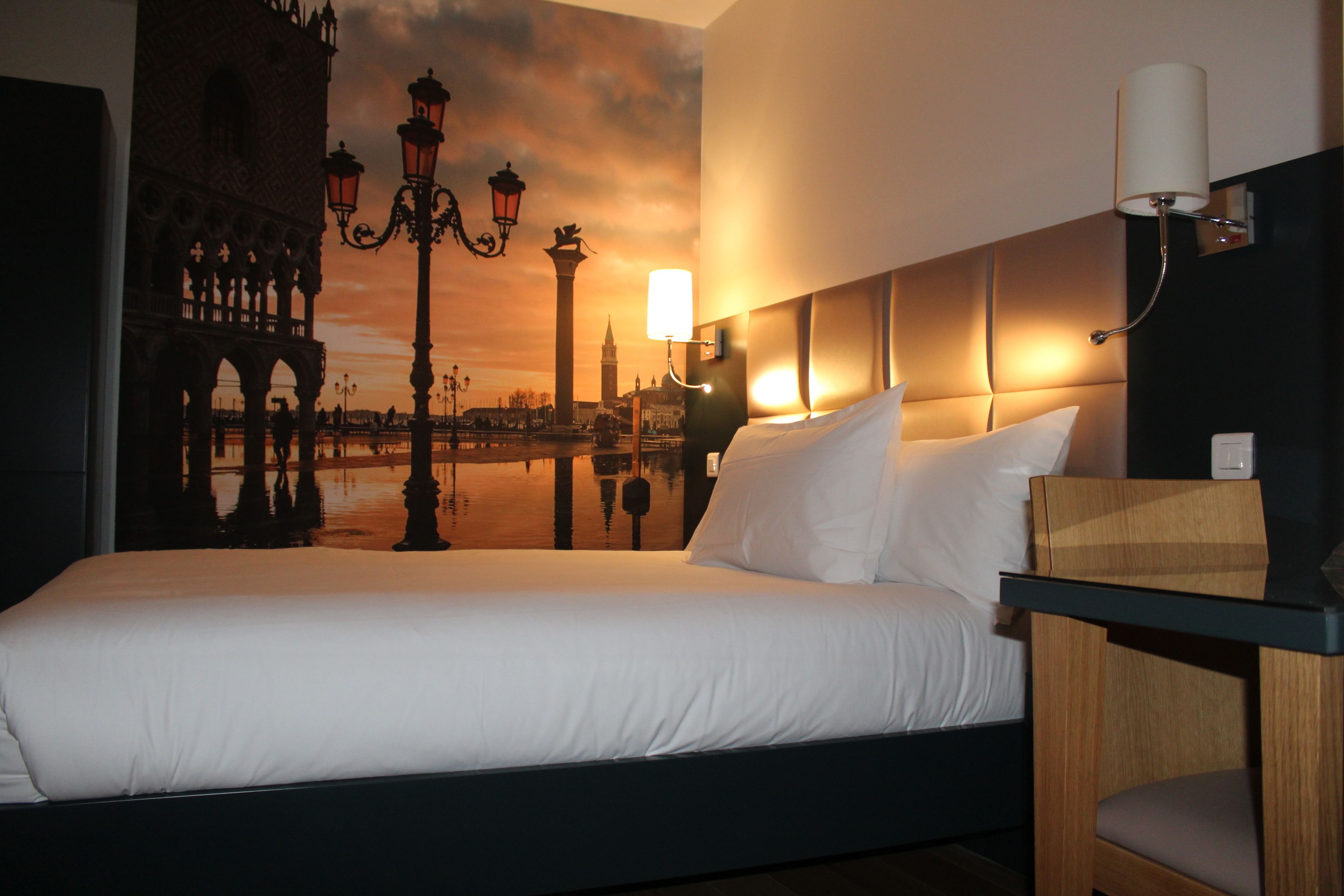 minibar, in-room safe, desk, soundproofing