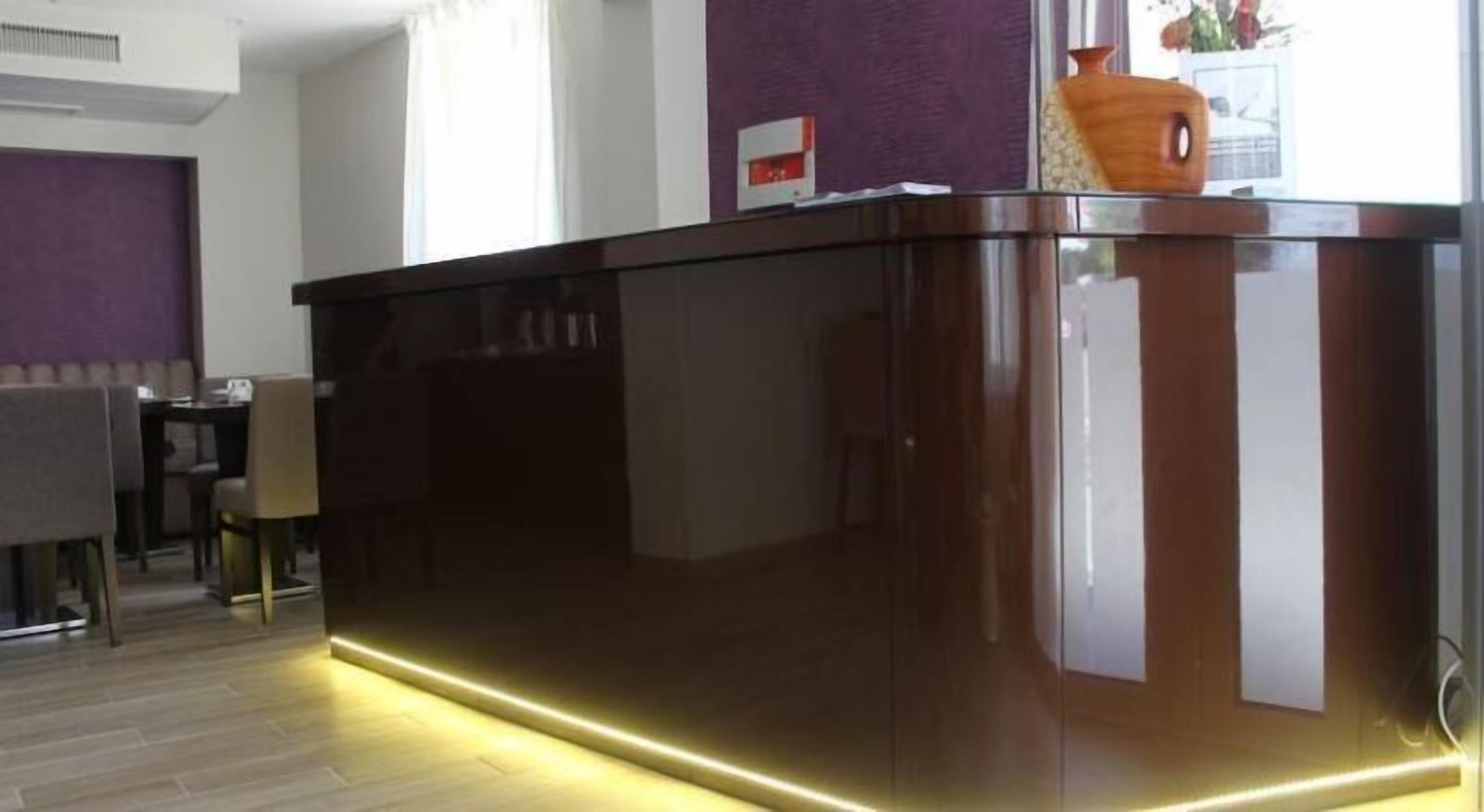 minibar, in-room safe, desk, soundproofing