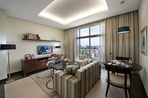 Televisión de pantalla plana, películas con cargo