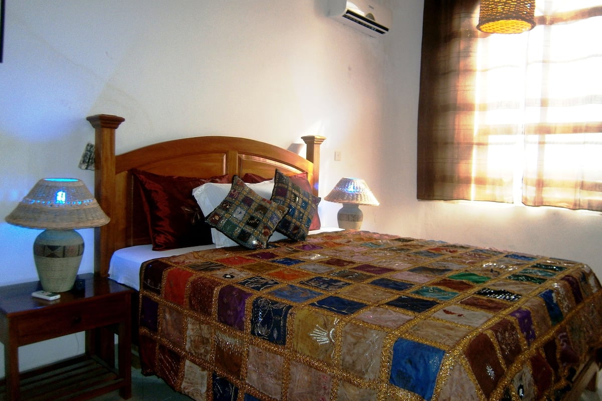 Royal-Apartment, 2 Schlafzimmer, Kochnische, Poolblick