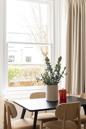 Interior - SACO Reading - Castle Crescent (Reading)
