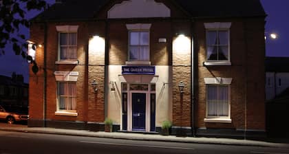 The Queen Hotel