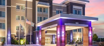 La Quinta Inn & Suites by Wyndham Springfield IL