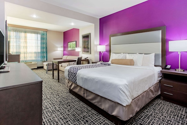 Deluxe Studio Suite, 1 King Bed, Non Smoking (Executive) | Desk, laptop workspace, iron/ironing board, cribs/infant beds