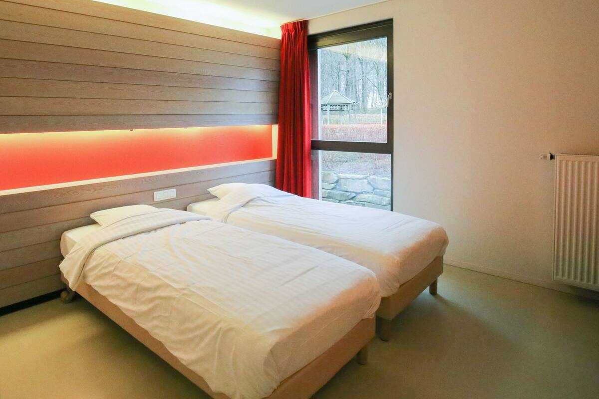 Comfort Double Room | Desk, soundproofing, free WiFi