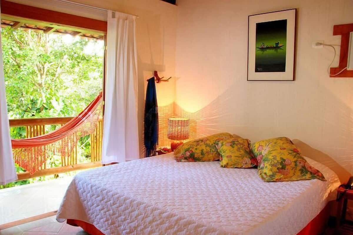 Minibar, in-room safe, free WiFi, bed sheets