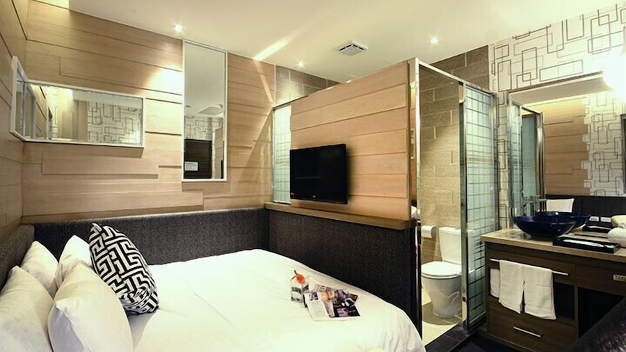 Leesing Hotel