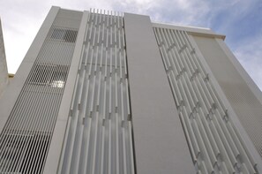 Front of property - Leesing Hotel (Kaohsiung)