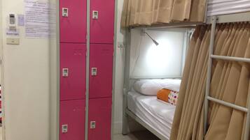 ๊ณต์ฉ ๋๋ฏธํ ๋ฆฌ, ๊ณต์ฉ ์์ค (Female)
