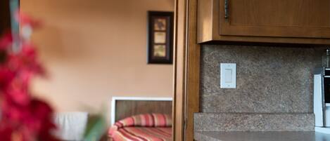 Tabla de planchar con plancha y wifi gratis