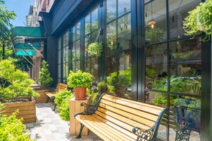 Exterior - ReWood Guesthouse (Tainan)