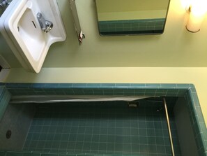 Amenidades de baño gratuitas y toallas 