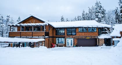 Earl Grey Lodge