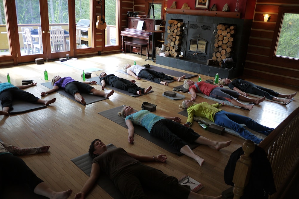 Earl Grey Lodge by null