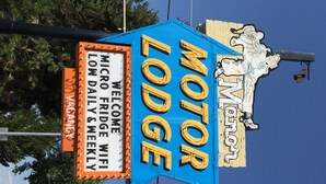 Exterior - Manor Motor Lodge (Elko)