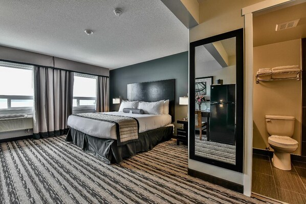 Standard Room, 1 Queen Bed