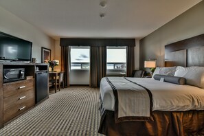 Superior-Zimmer, 1 Queen-Bett | Schreibtisch, VerdunkelungsvorhĂ€nge, BĂŒgeleisen/BĂŒgelbrett