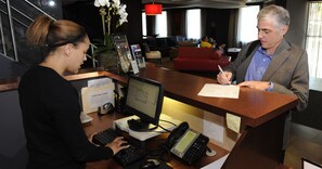 Reception - Island Breeze Motel (Currie)