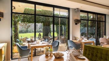 2 ristoranti, aperti a pranzo