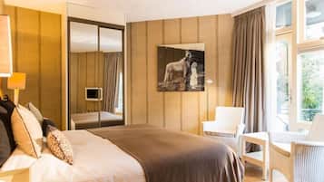 Standard Double Room | Premium bedding, in-room safe, desk, laptop workspace