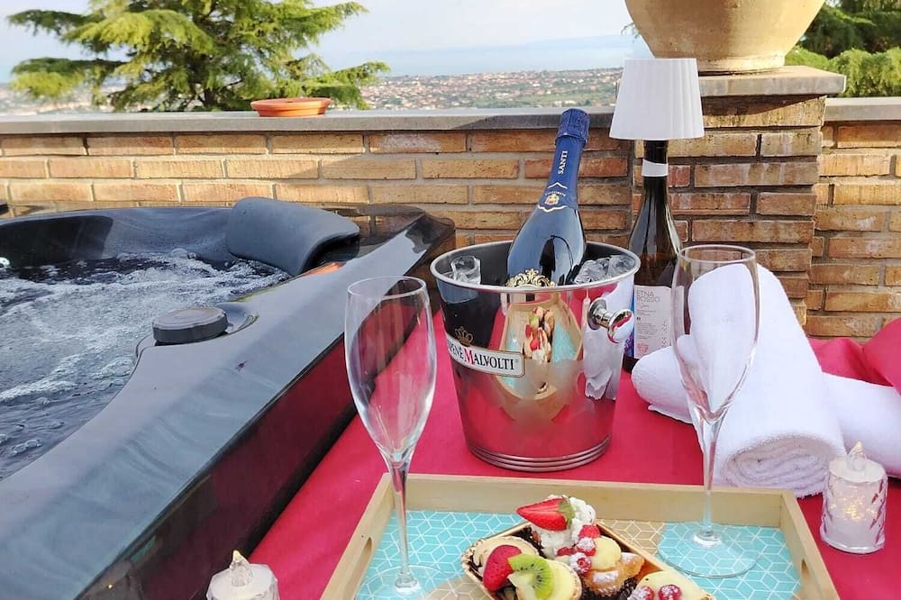 Etna Royal View
