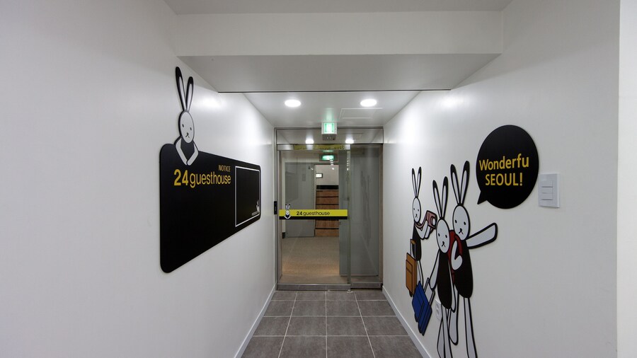 24 Guesthouse Myeongdong Town