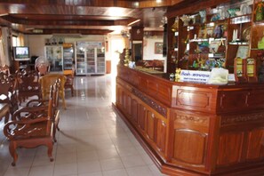 Reception - Sisavath Hotel (Vientiane)