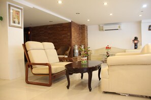Lobby lounge - Suites 31 Sukhumvit (Bangkok)