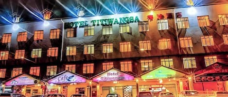 Front of property - evening/night