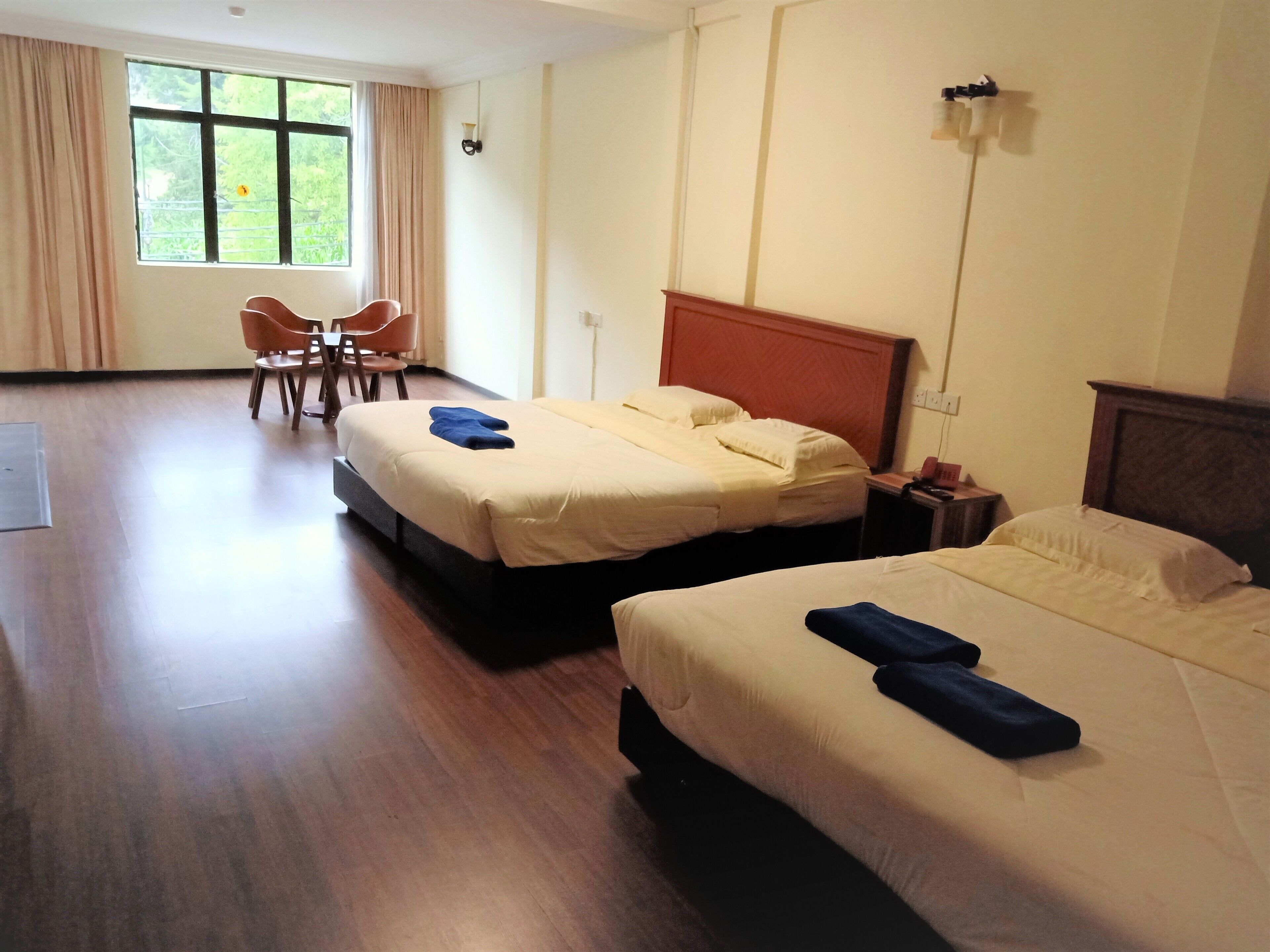 ห้องแฟมิลี่ | โต๊ะทำงาน, เตียงเสริม/เปล, Wi-Fi ฟรี, ผ้าปูที่นอน