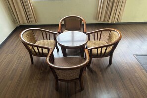 Family Quad Room | Desk, free WiFi, bed sheets - Hotel Titiwangsa (Brinchang)