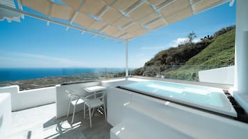Superior Suite (Infinity Hot Tub) | Vista balcone