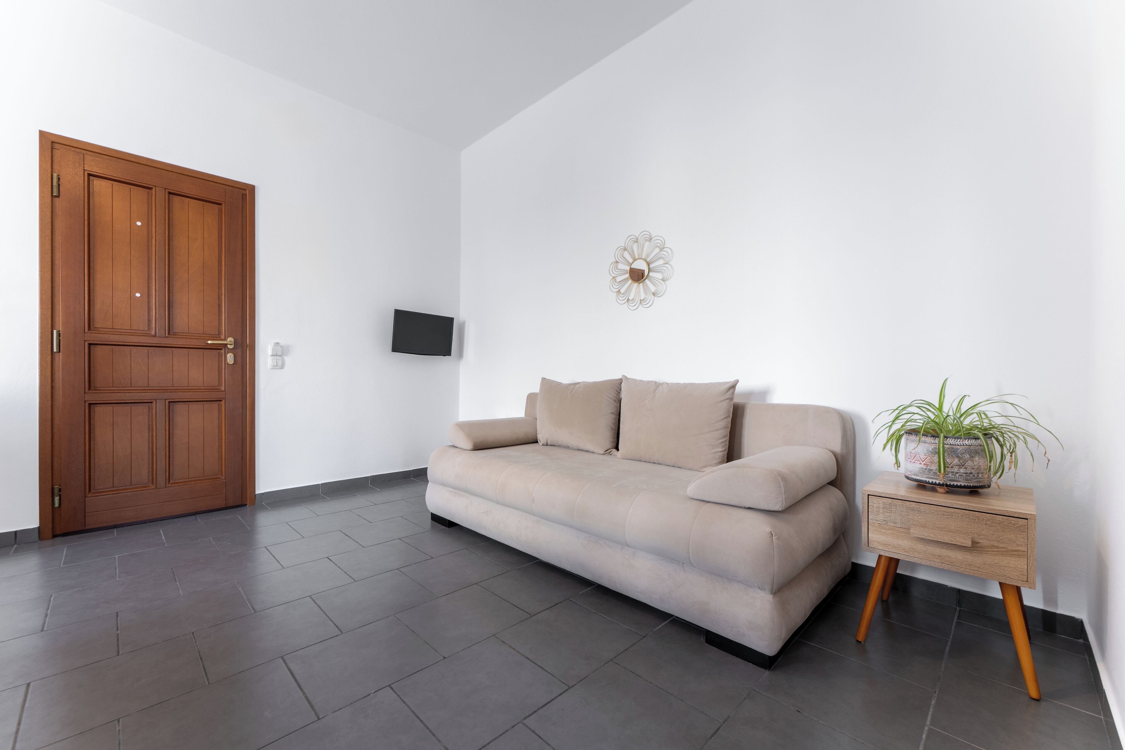 suite (pegasus) | living area | 24-inch led tv with satellite channels, tv