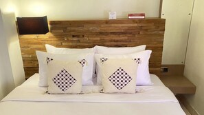 1 habitación, ropa de cama de alta calidad, escritorio y wifi gratis 