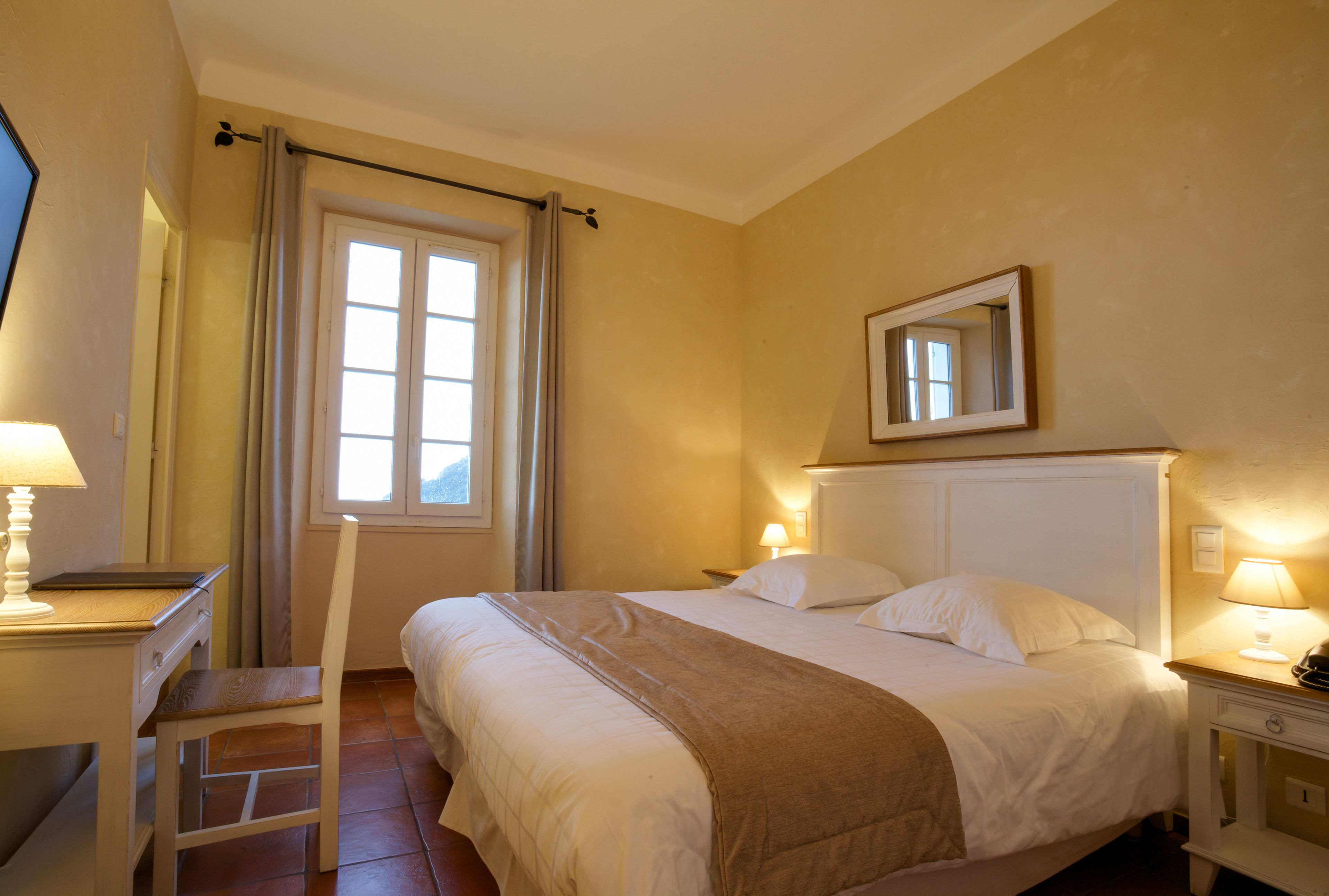 superior double room, mountain view | 1 bedroom, individually decorated, individually furnished, desk