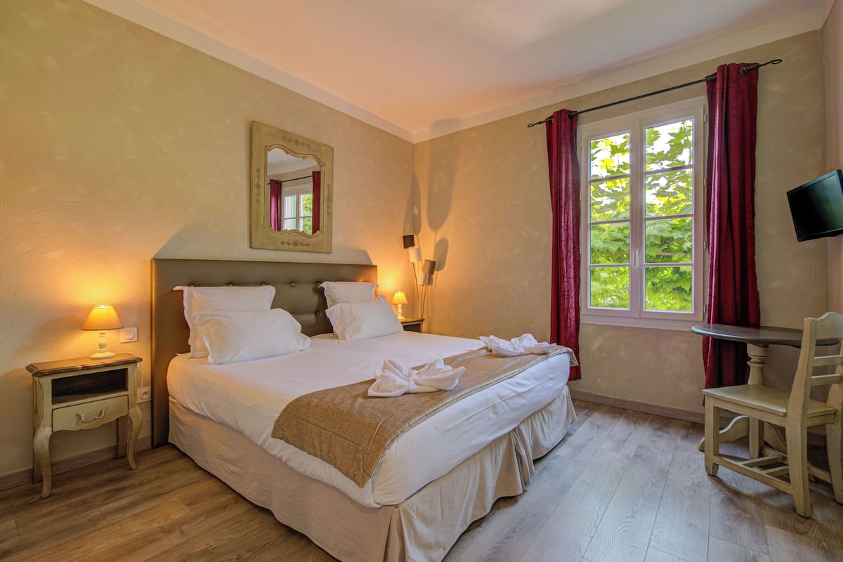 Junior-Suite | Schreibtisch, kostenloses WLAN, individuell dekoriert