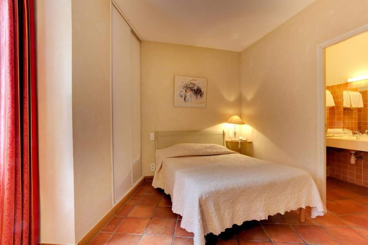 Décor unique, ameublement unique, bureau, accÚs au Wi-Fi (inclus)