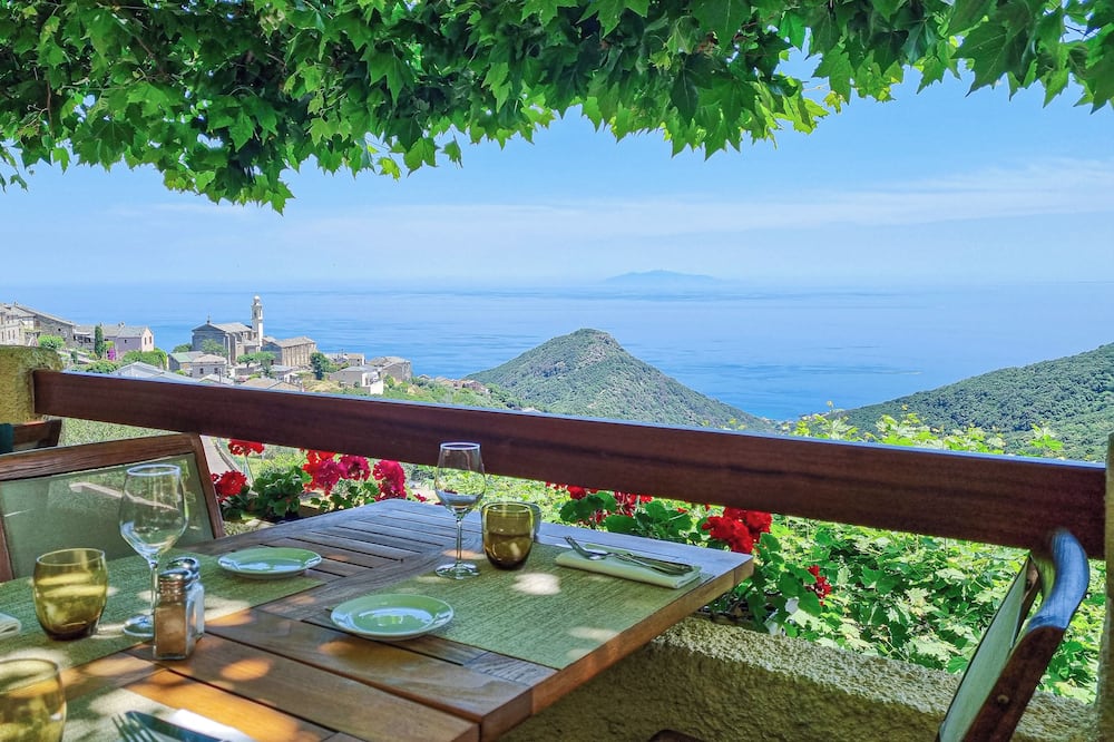 Hotel Restaurant La Corniche