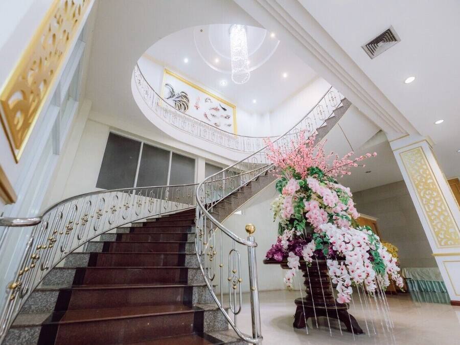 Televisión LED 24 pulgadas con canales de televisión por cable