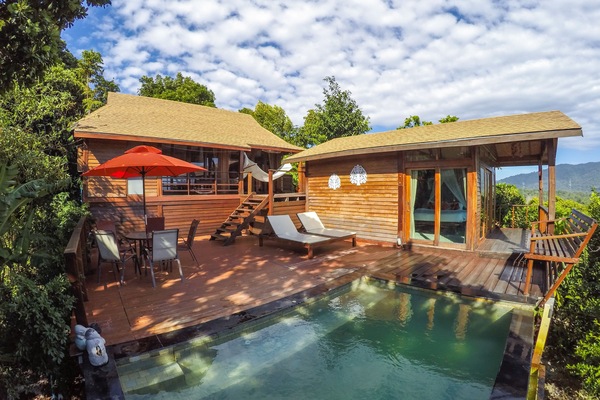 Grand Pool Villa | Minibar, in-room safe, desk, rollaway beds