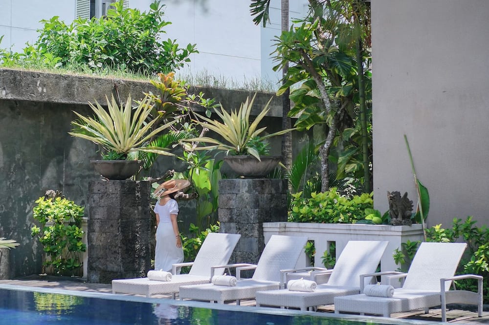 Kamini Legian Hotel