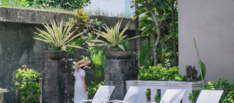 Kamini Legian Hotel