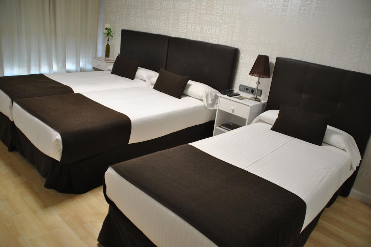 double or twin room (with extra bed) | desk, blackout curtains, free cots/infant beds, rollaway beds