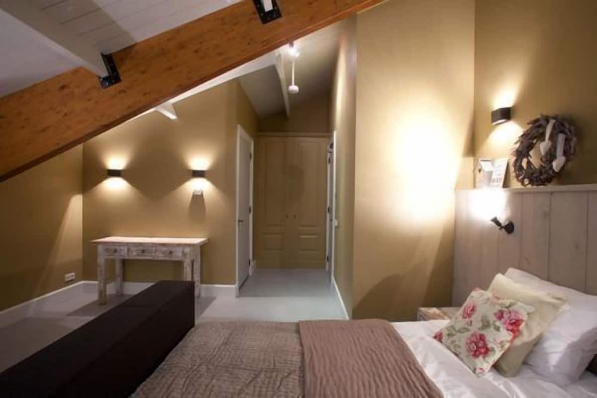 Dobbeltrom – comfort, dalutsikt | Sengetøy av topp kvalitet, memory foam-senger og minibar