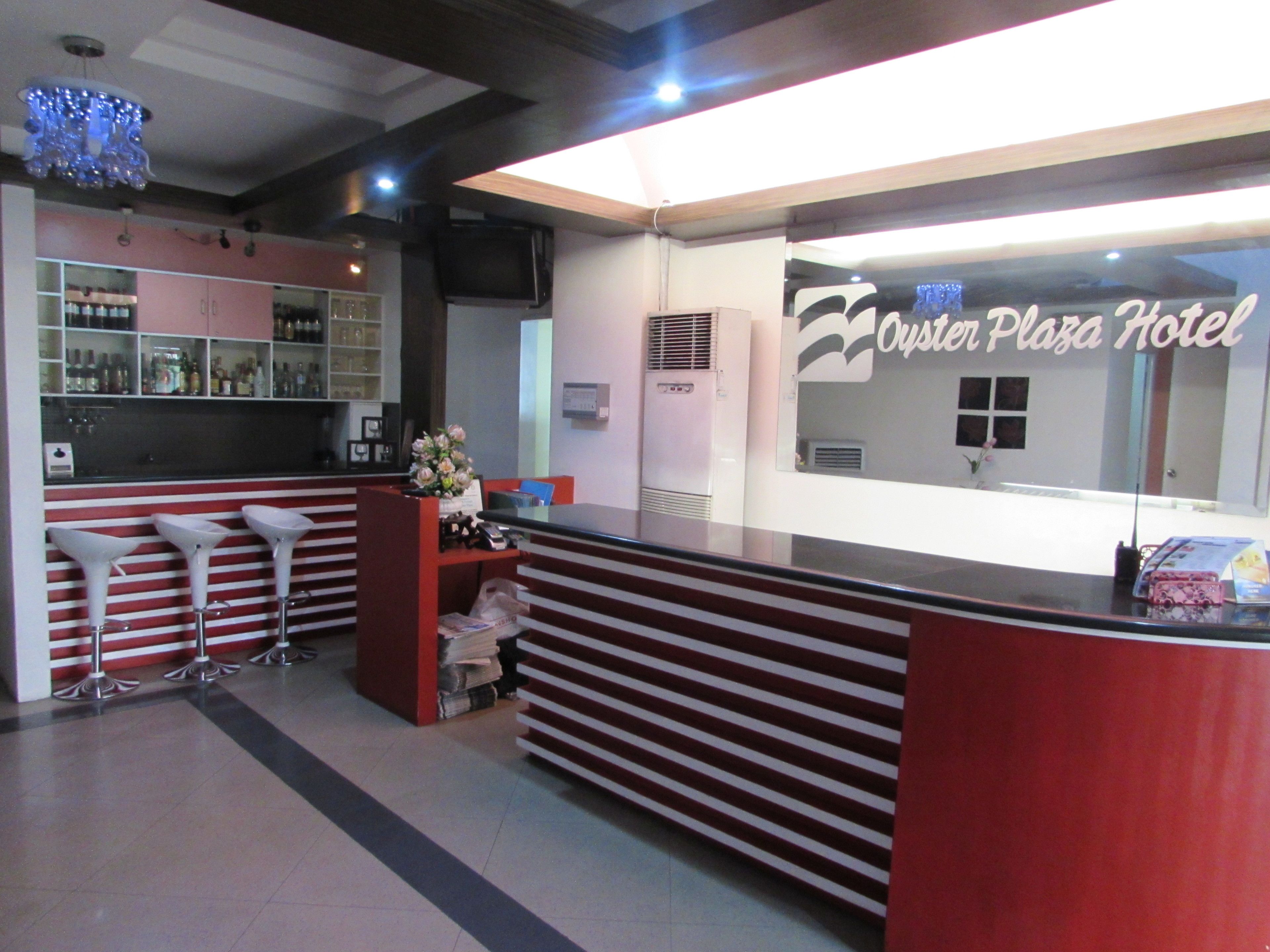 Photo - Oyster Plaza Hotel