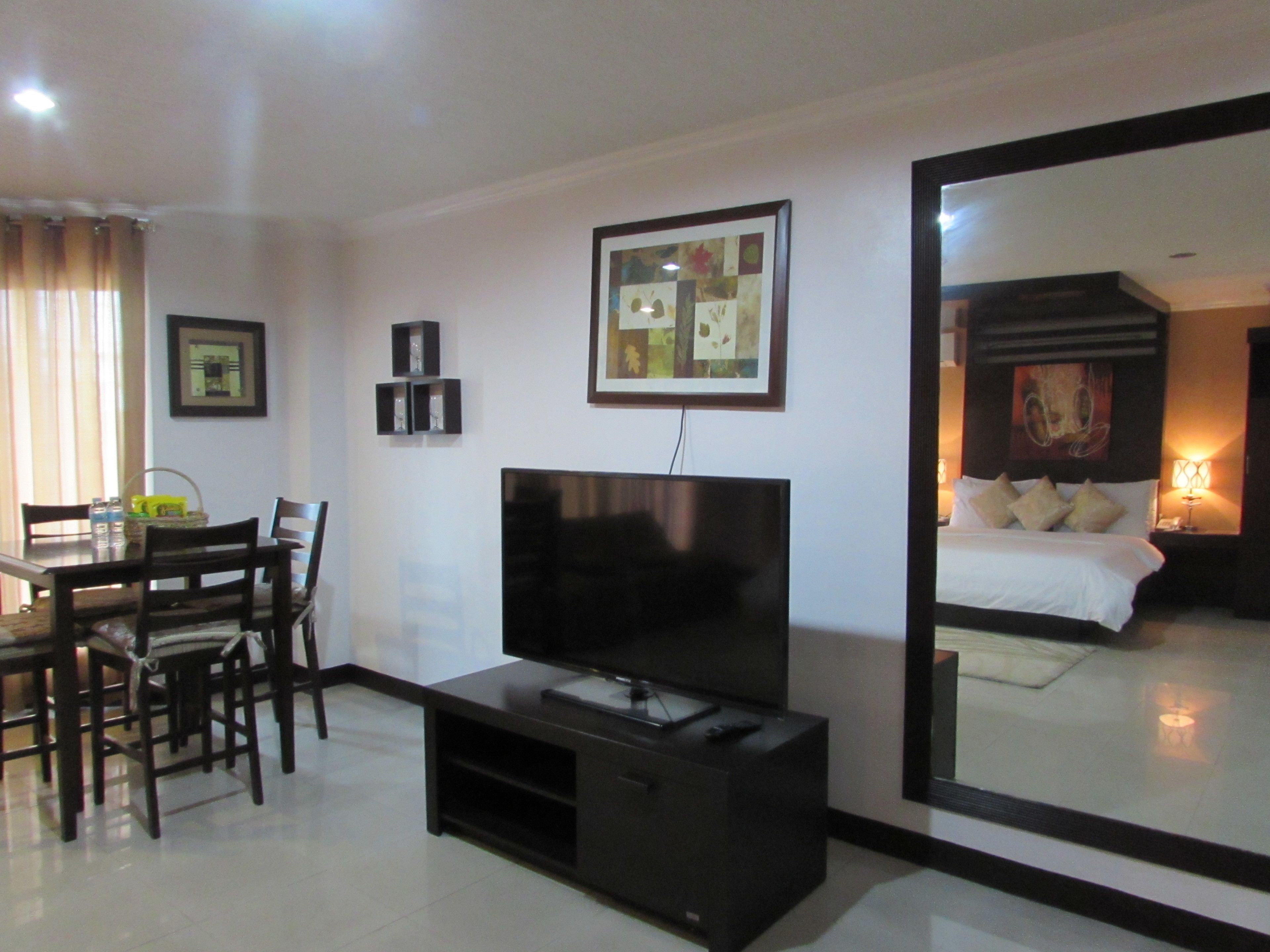 Photo - Oyster Plaza Hotel