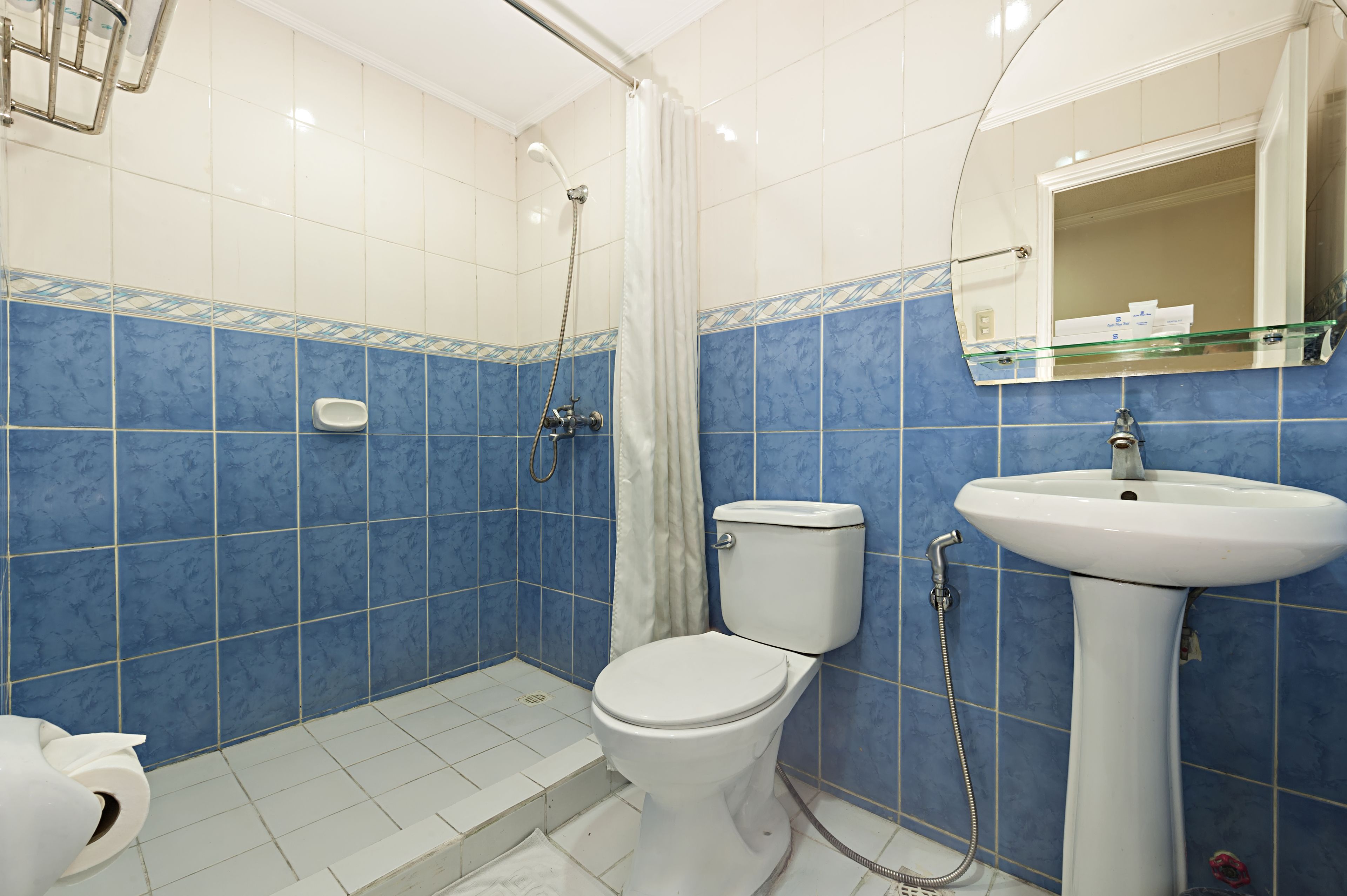 Photo - Oyster Plaza Hotel