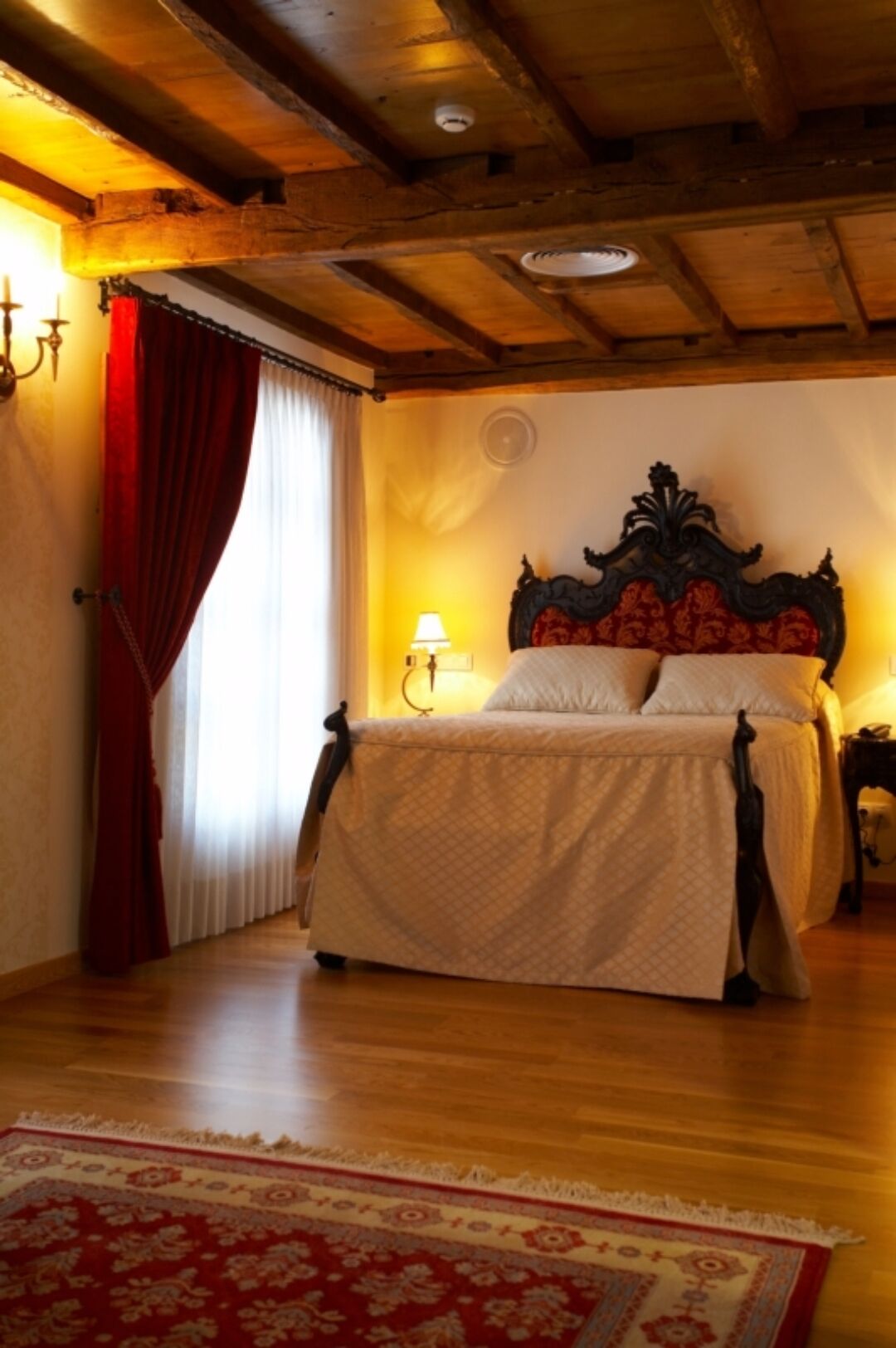 superior double room | 1 bedroom, in-room safe, desk, blackout curtains