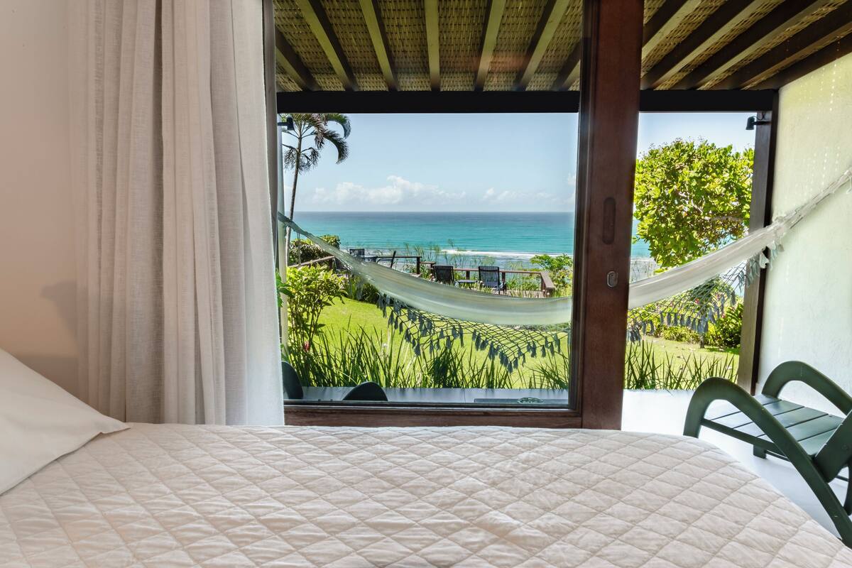 1 bedroom, premium bedding, pillow-top beds, minibar